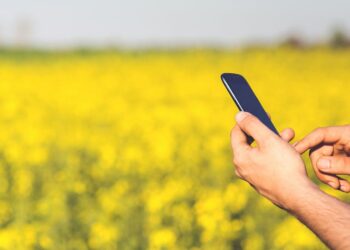 Como a tecnologia das máquinas agrícolas impulsiona a economia do agronegócio: descubra os benefícios e inovações