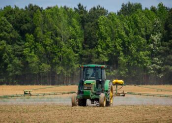 Revolution: Como as Máquinas Agrícolas Movidas a Biocombustíveis estão Transformando a Agricultura