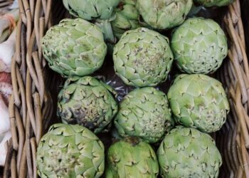 Revolucionando a alimentação: Como a Agricultura Sustentável e os Sistemas Alimentares Locais estão transformando a maneira como comemos