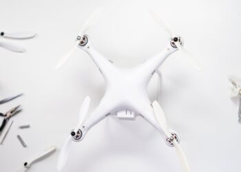 Tecnologia de Automação na Agricultura: Como a Inovação está Transformando as Máquinas Agrícolas”.