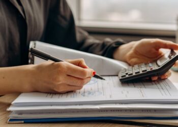 Descubra como a Análise SWOT pode alavancar seu negócio no setor agrícola: 8 passos práticos!